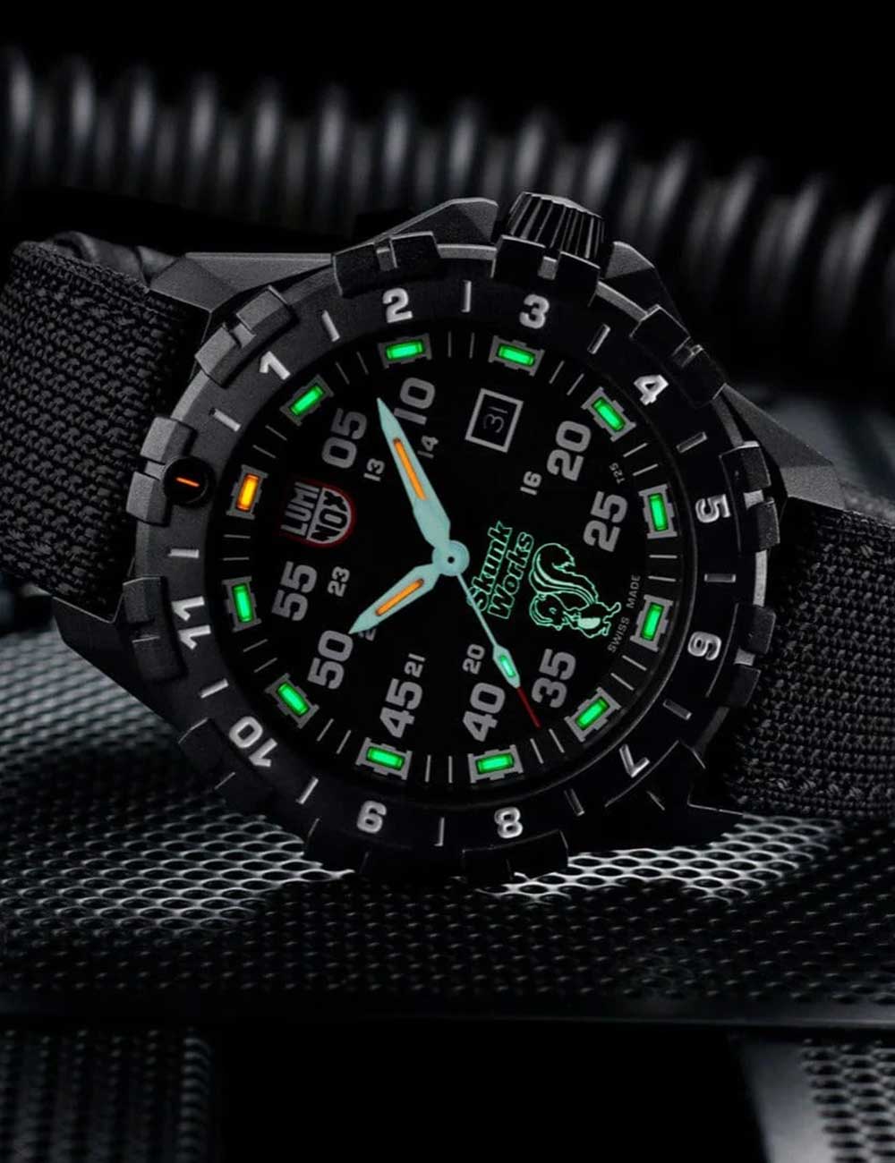Luminox XA.6442.H.SET F117 Nighthawk Skunk Works